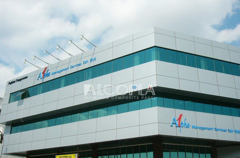 Tropicana Garden Mall
